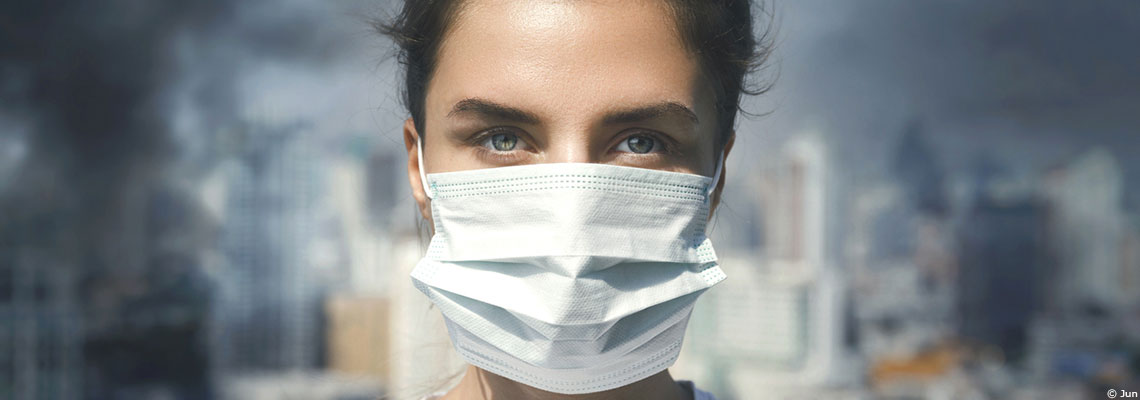 Coronavirus : le port du masque de protection est-il une mesure efficace ?