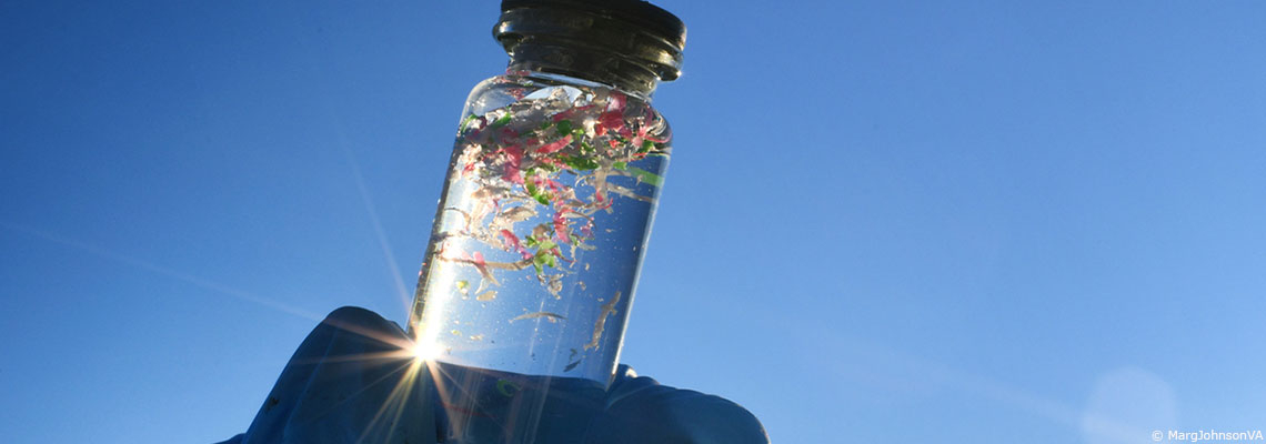 Des microplastiques dans l’eau potable : quel danger pour la santé ?