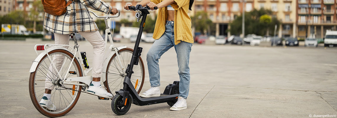 Trottinette ou vélo électrique : qui gagne le match du mode de transport le plus écolo ?